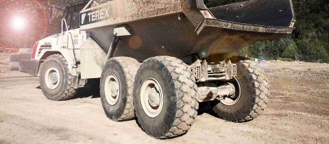 Tyres for rigid or articulated dumpers
