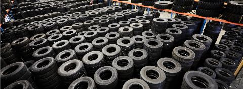 Truck tyres at Heuver: large inventory, competitive prices and fast delivery